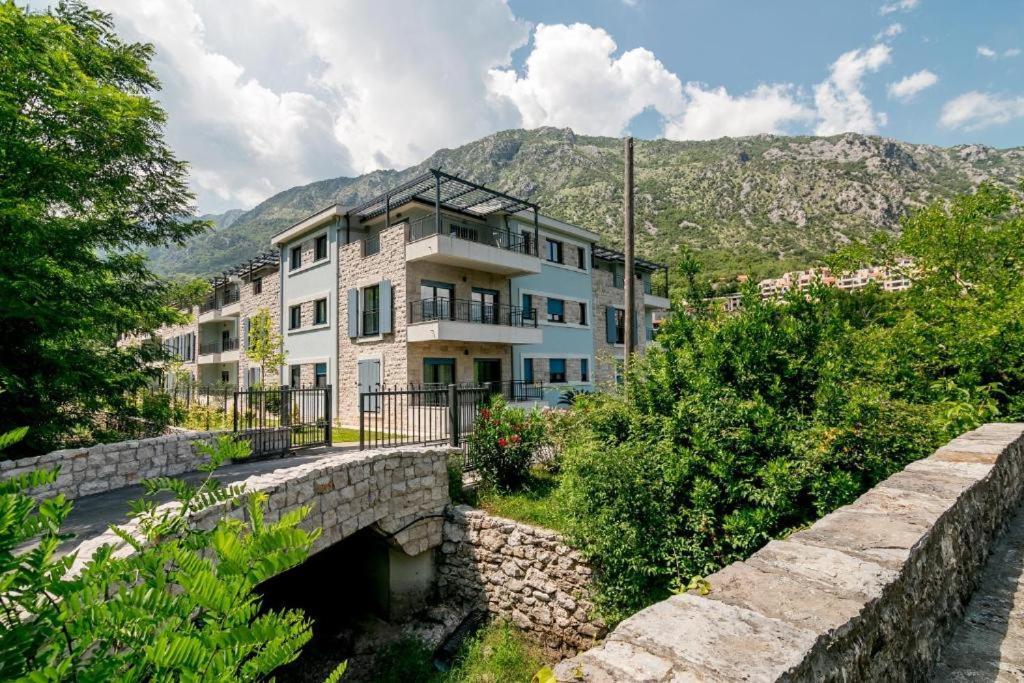 Green Bay Apartments Morinj Kotor Luaran gambar