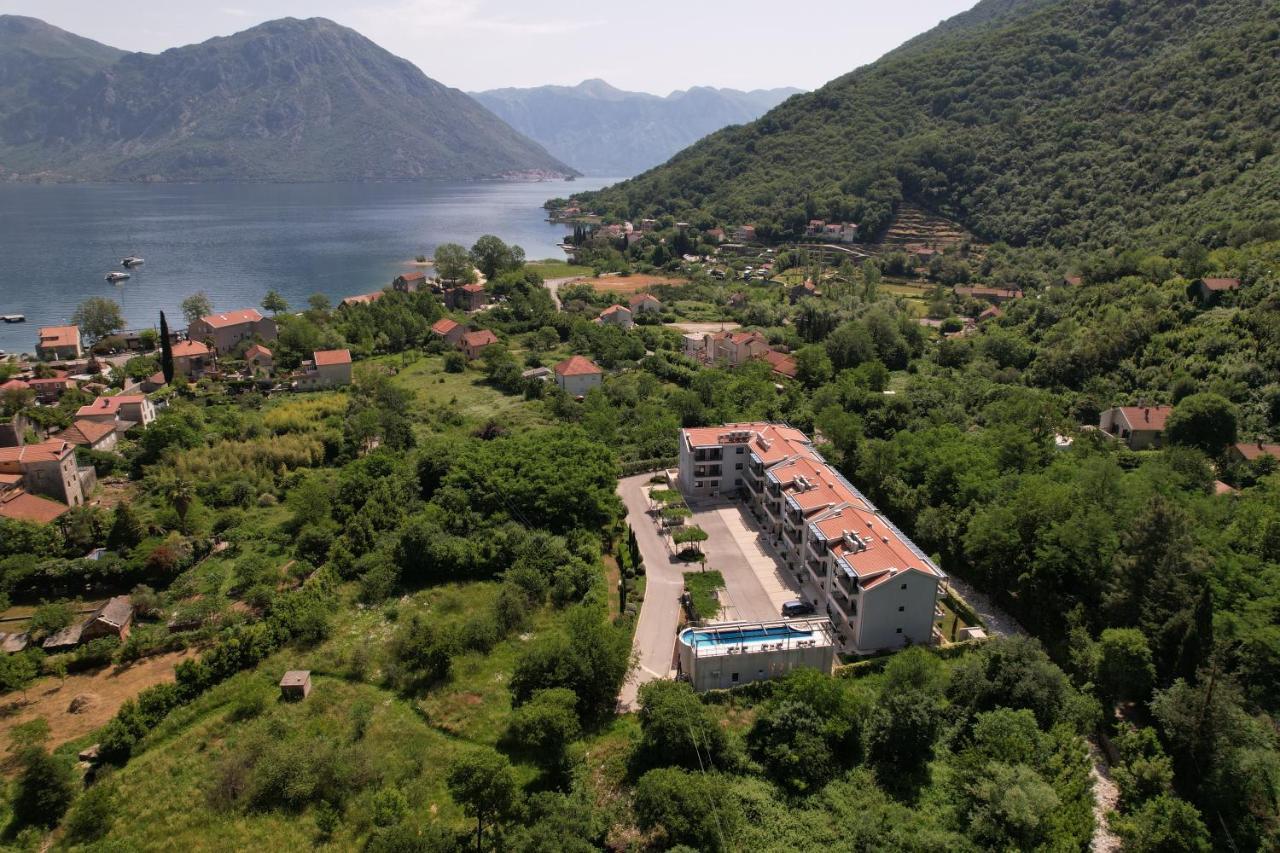 Green Bay Apartments Morinj Kotor Luaran gambar