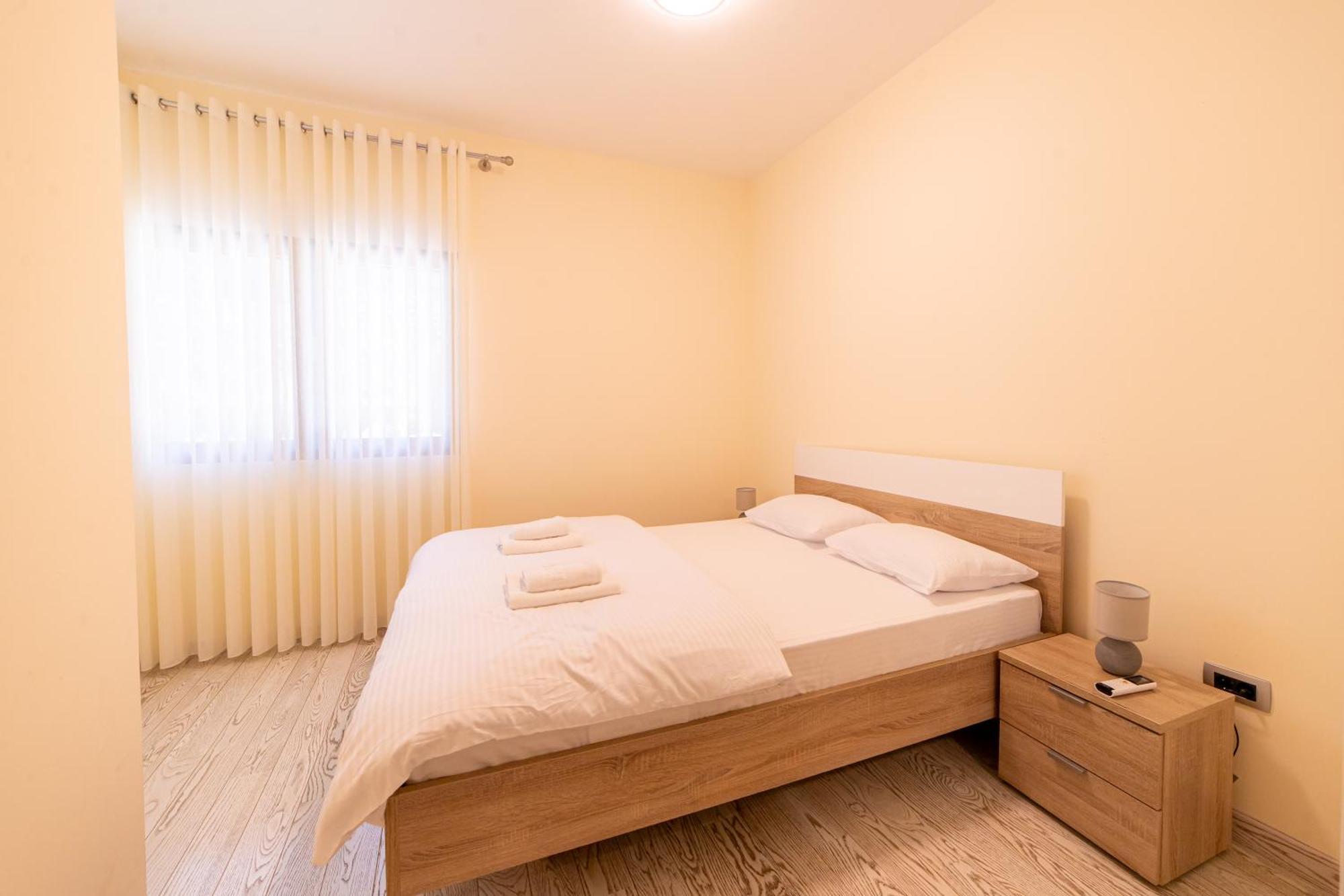 Green Bay Apartments Morinj Kotor Luaran gambar