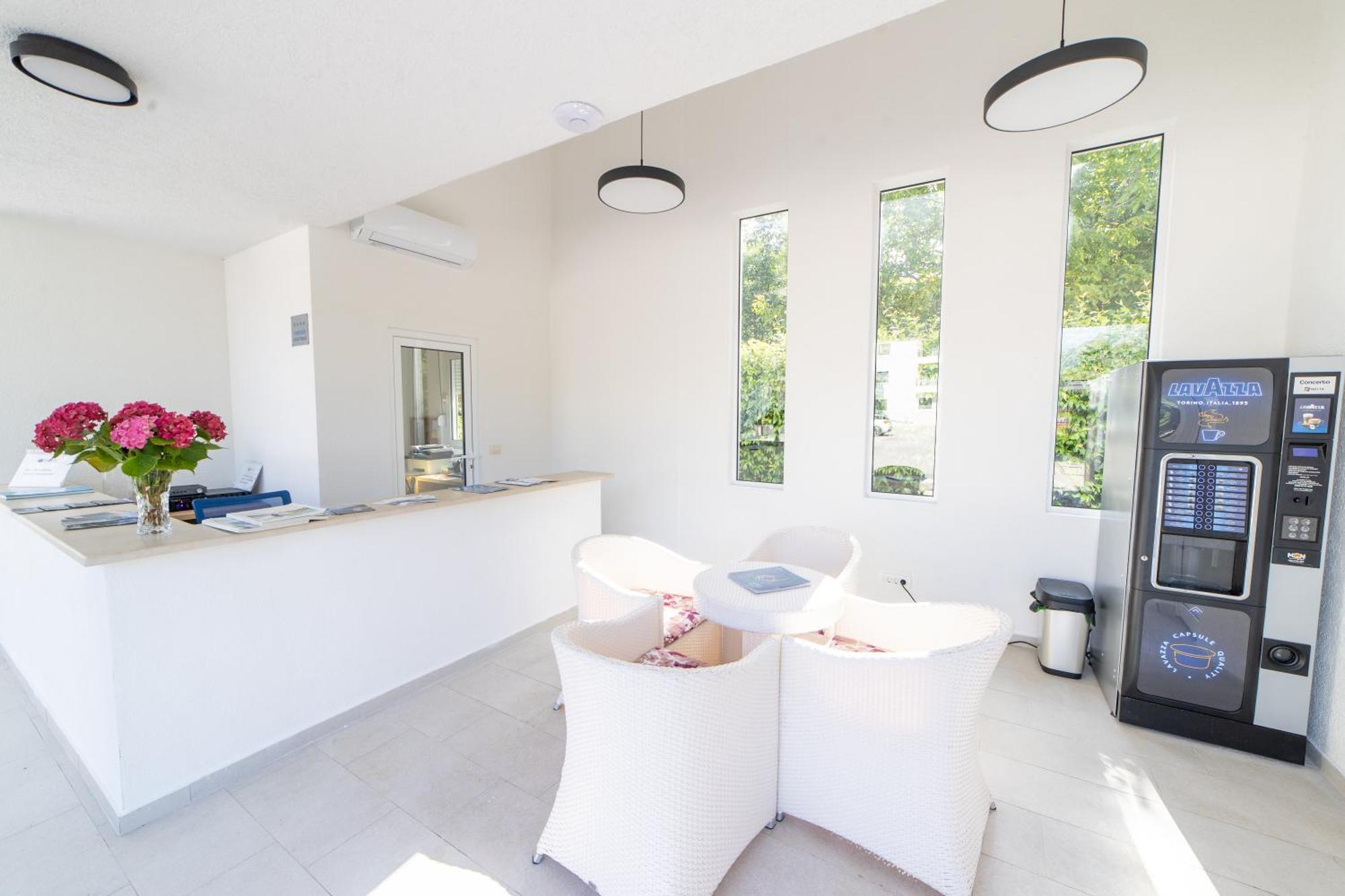 Green Bay Apartments Morinj Kotor Luaran gambar