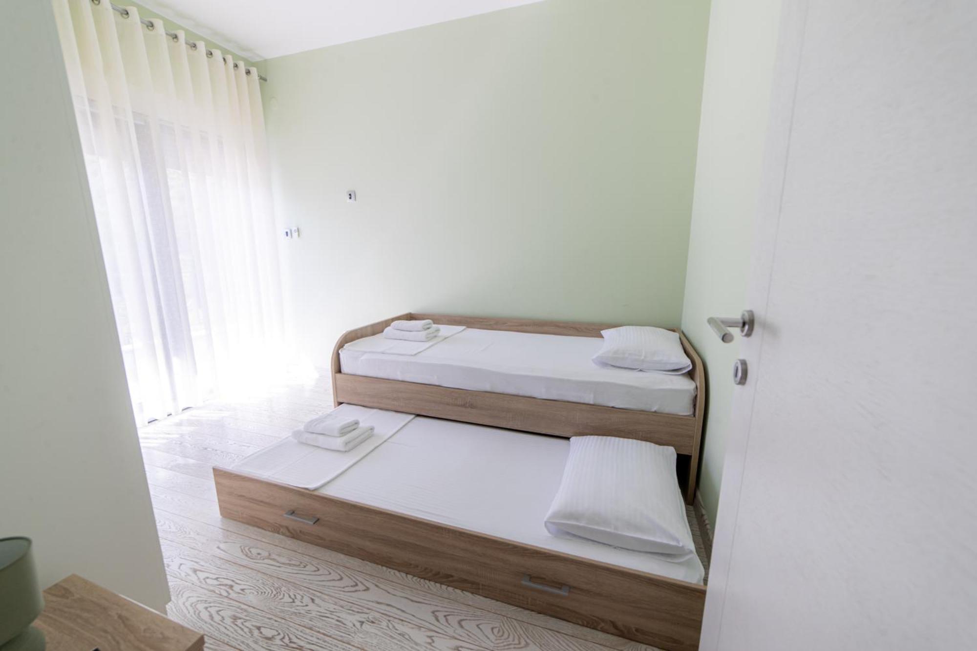 Green Bay Apartments Morinj Kotor Luaran gambar
