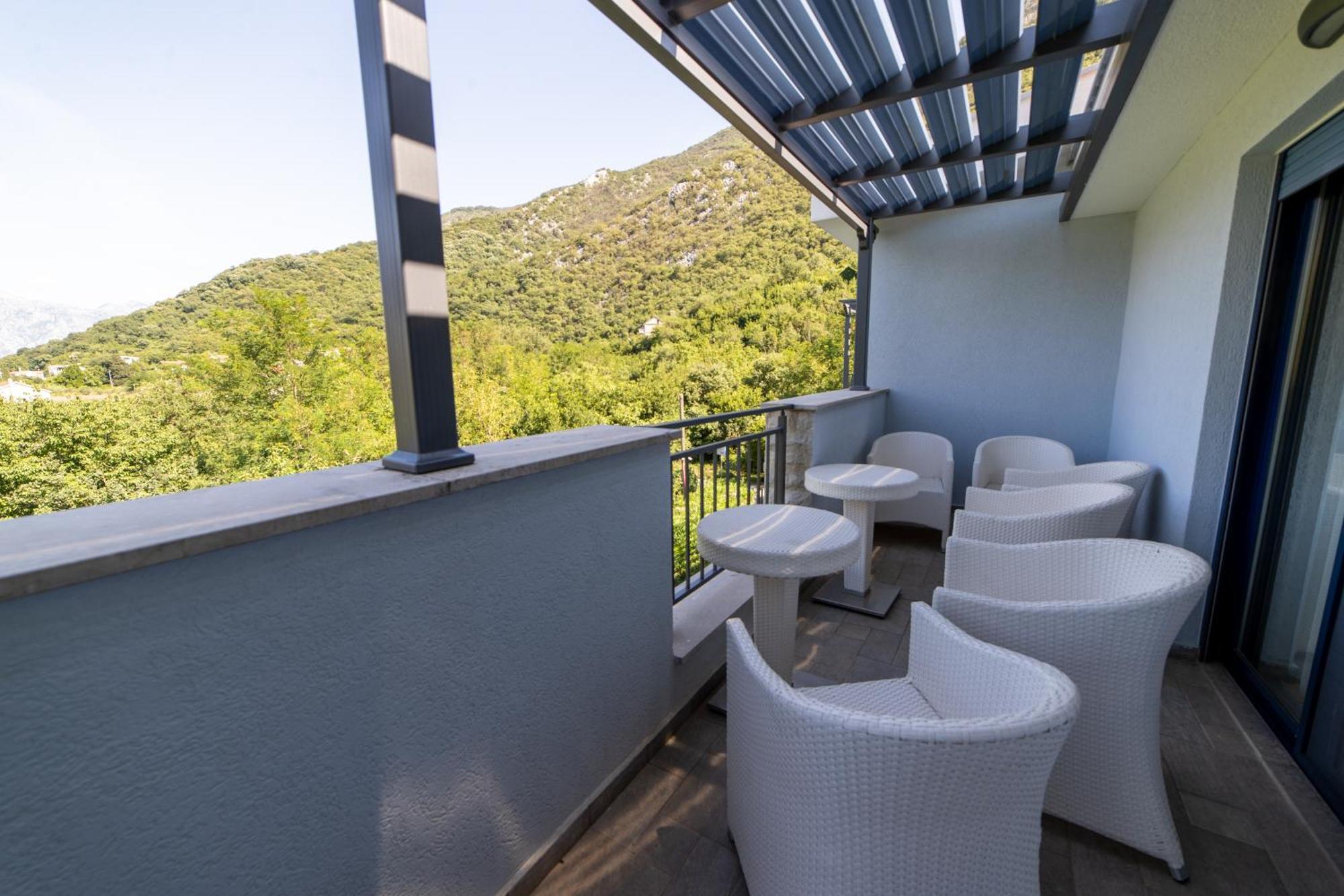 Green Bay Apartments Morinj Kotor Luaran gambar