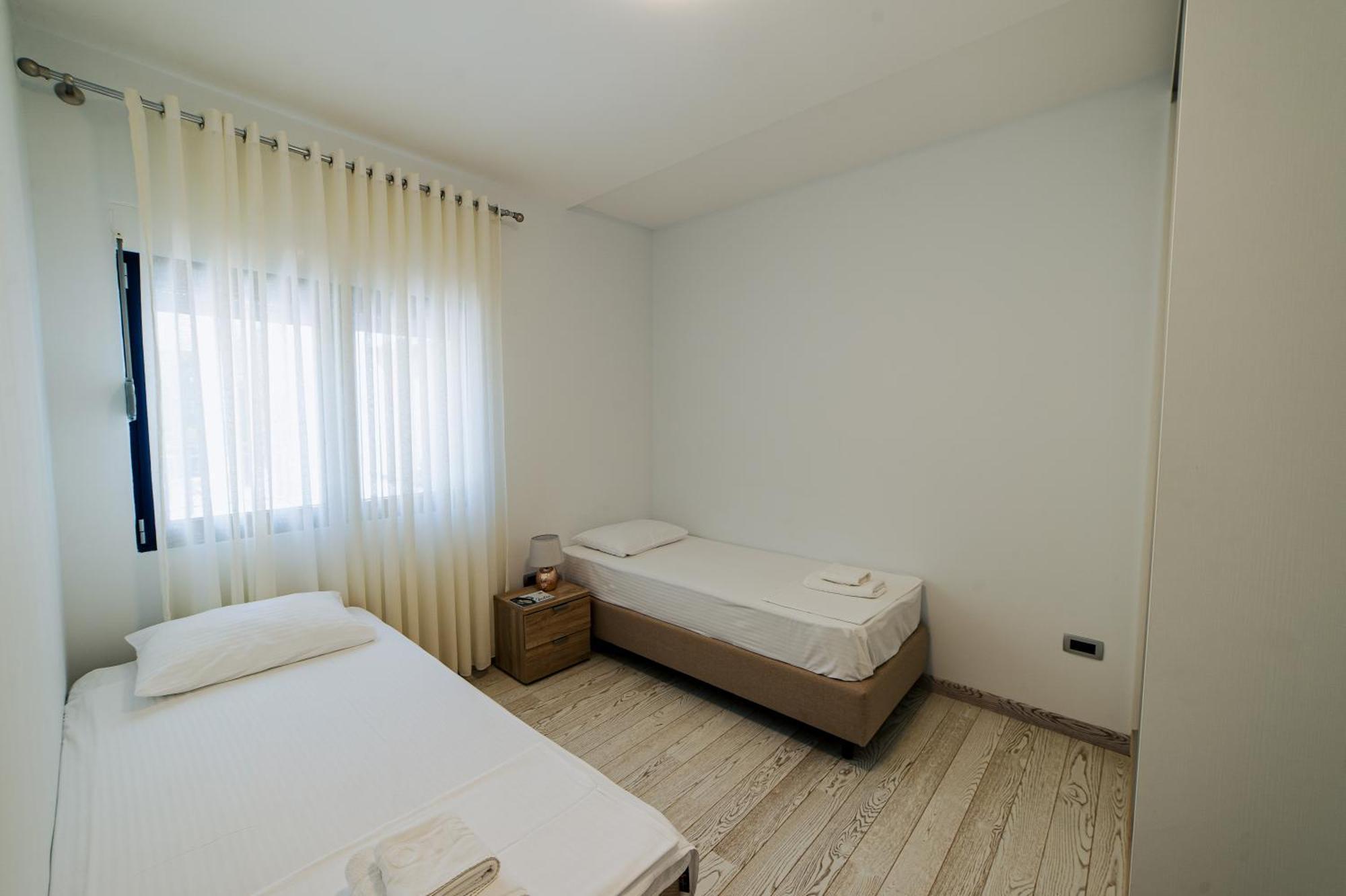 Green Bay Apartments Morinj Kotor Luaran gambar