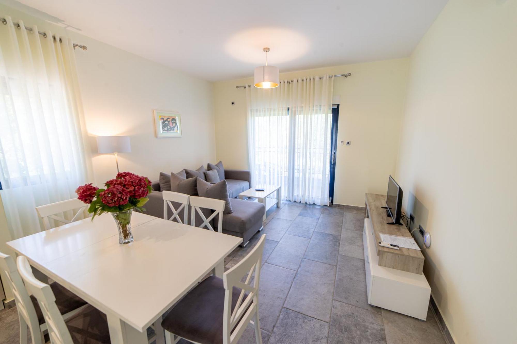 Green Bay Apartments Morinj Kotor Luaran gambar