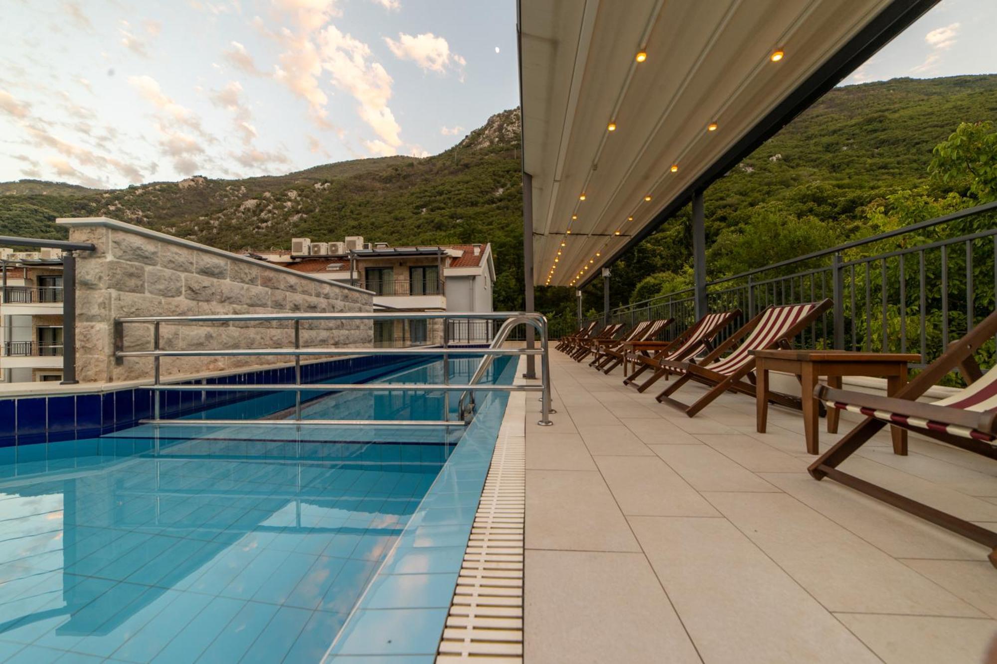 Green Bay Apartments Morinj Kotor Luaran gambar