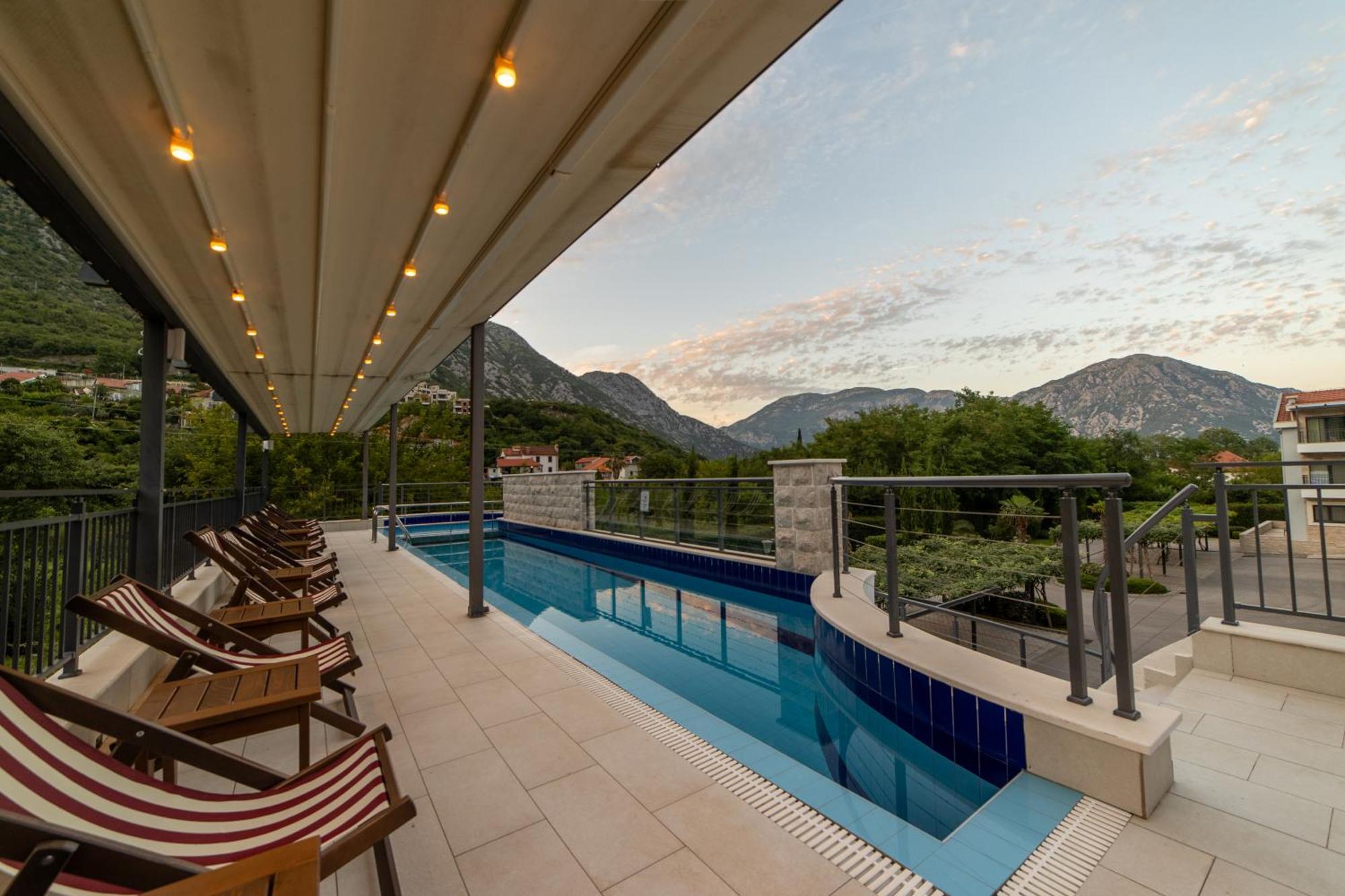 Green Bay Apartments Morinj Kotor Luaran gambar